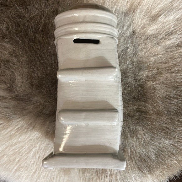 Like New Warner Bros. Harry Potter Gringotts Bank Coin Bank - Picture 4 of 7